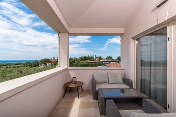 4-Bedroom Villa with Pool in Kaštelir