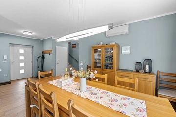 4-Bedroom Villa with Pool in Kaštelir