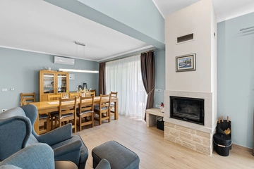 4-Bedroom Villa with Pool in Kaštelir