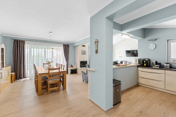 4-Bedroom Villa with Pool in Kaštelir