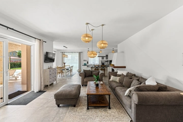 4-Bedroom Villa in Kaštelir (Sleeps 8)