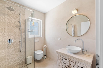 4-Bedroom Villa in Kaštelir (Sleeps 8)