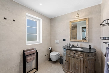 4-Bedroom Villa in Kaštelir (Sleeps 8)