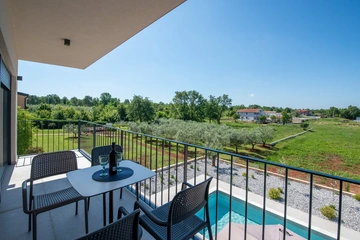 Villa in Kosinožići for Up to 8 Guests