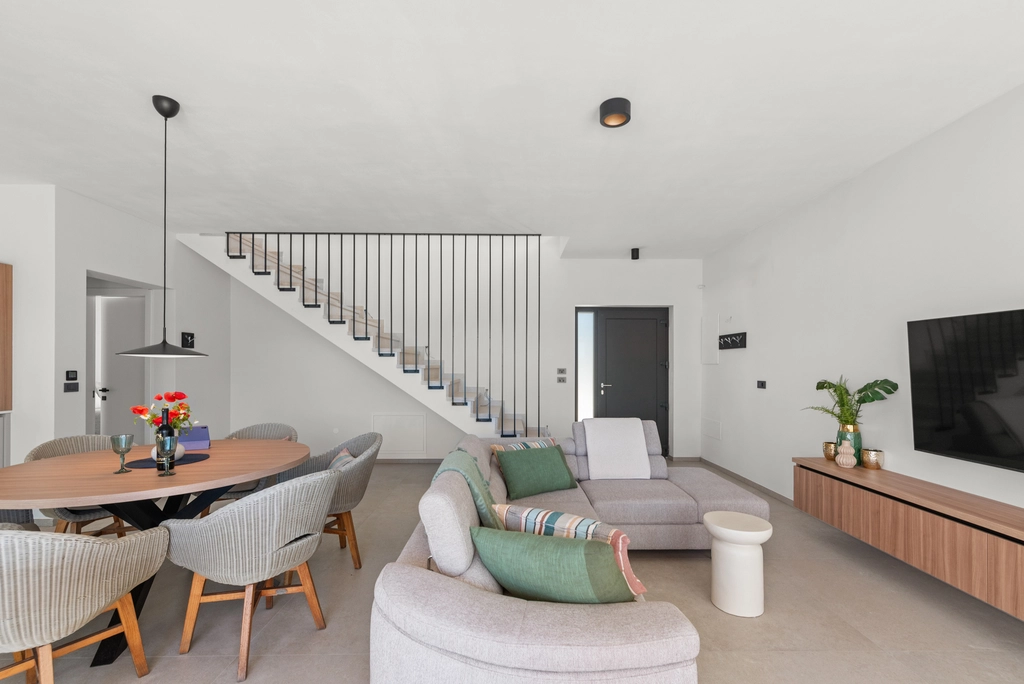 Villa in Kosinožići for Up to 8 Guests