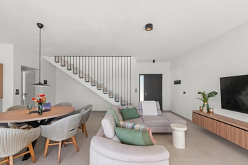 Villa in Kosinožići for Up to 8 Guests