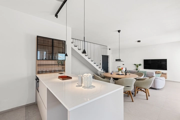 Villa in Kosinožići for Up to 8 Guests