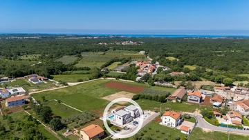 Villa in Kosinožići for Up to 8 Guests