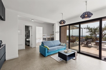 Kaštelir Holiday House for Up to 6 Guests