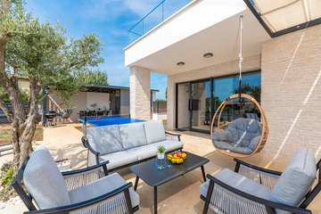 Kaštelir Holiday House for Up to 6 Guests