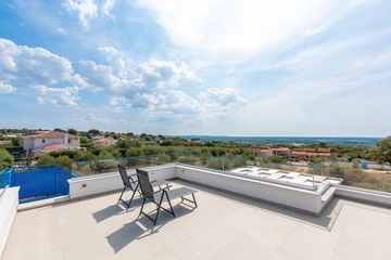 Kaštelir Holiday House for Up to 6 Guests