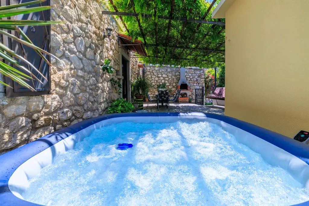 3-Bedroom Holiday House in Bribir for 6 Guests