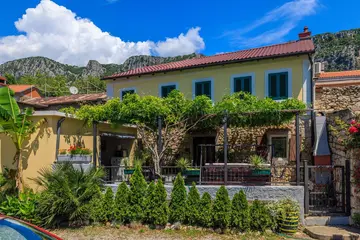 3-Bedroom Holiday House in Bribir for 6 Guests