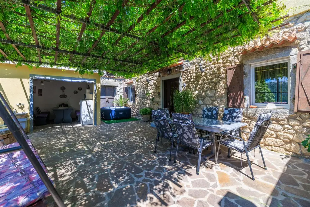 3-Bedroom Holiday House in Bribir for 6 Guests