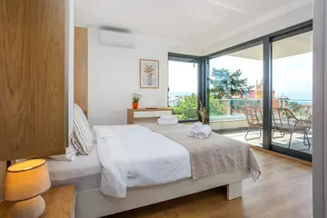 Sea-View Villa with Pool in Malinska for 6