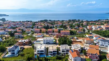 Sea-View Villa with Pool in Malinska for 6