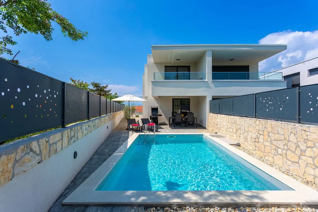Sea-View Villa with Pool in Malinska for 6