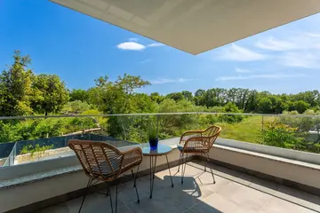 Sea-View Villa with Pool in Malinska for 6