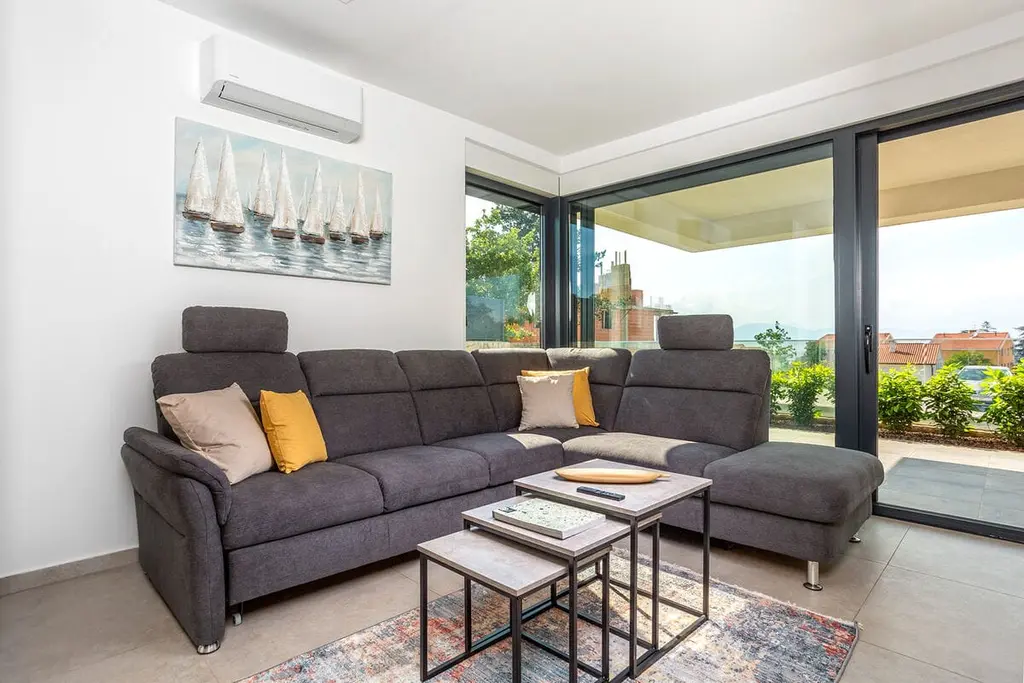 Sea-View Villa with Pool in Malinska for 6