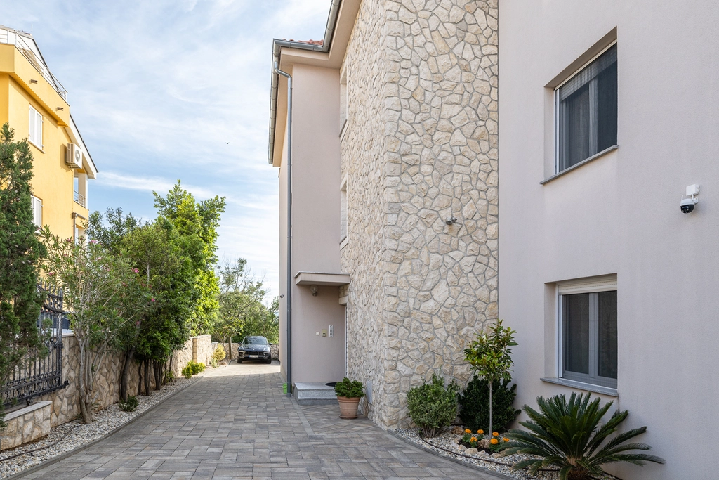 Apartment with Sea View Balcony in Crikvenica