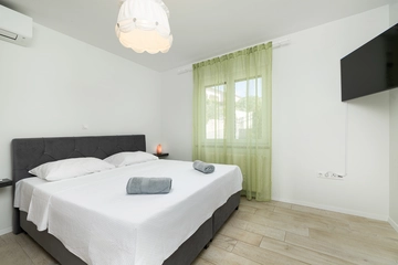 Sea-View Apartment in Crikvenica (2 Bedrooms)