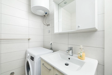 Sea-View Apartment in Crikvenica (2 Bedrooms)