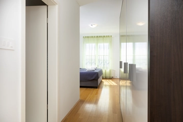 Crikvenica 2-Bedroom Apartment for up to 6