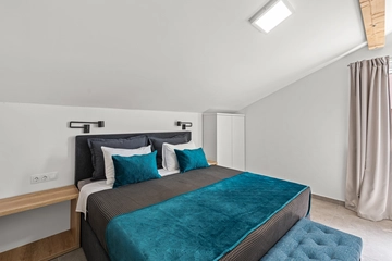 Apartment with Pool in Novi Vinodolski