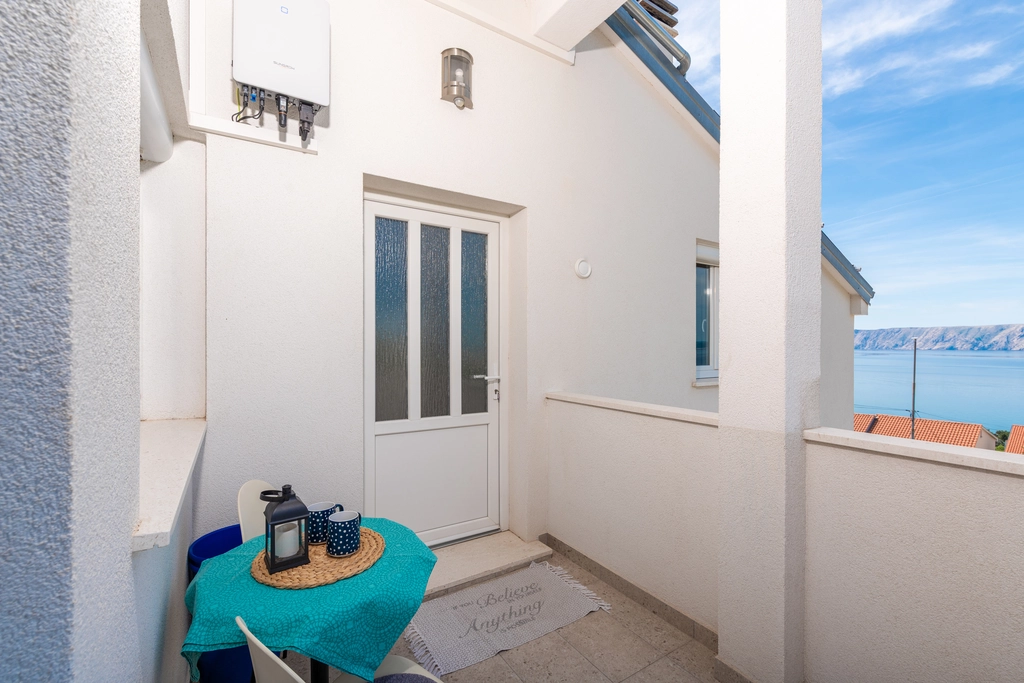 Apartment with Pool in Novi Vinodolski