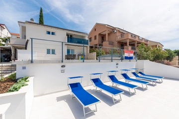 Apartment with Pool in Novi Vinodolski