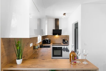 Single-Storey 3-Bedroom Villa in Vir (Pool, 6 Guests)