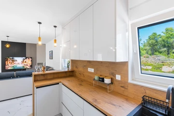 Single-Storey 3-Bedroom Villa in Vir (Pool, 6 Guests)