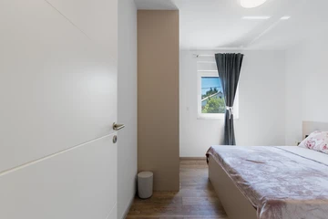 Single-Storey 3-Bedroom Villa in Vir (Pool, 6 Guests)