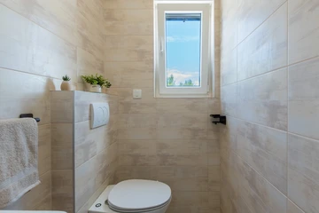 Single-Storey 3-Bedroom Villa in Vir (Pool, 6 Guests)