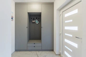 Single-Storey 3-Bedroom Villa in Vir (Pool, 6 Guests)