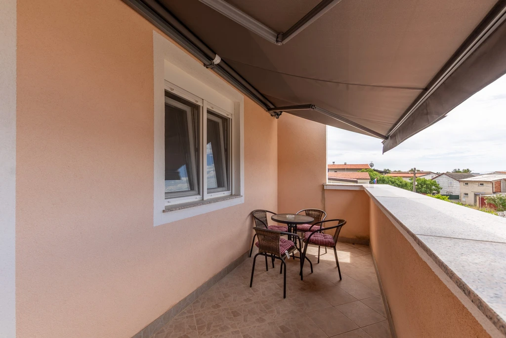 2-Bedroom Apartment for 4 in Vir, Croatia
