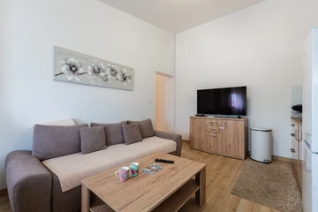 2-Bedroom Apartment for 4 in Vir, Croatia