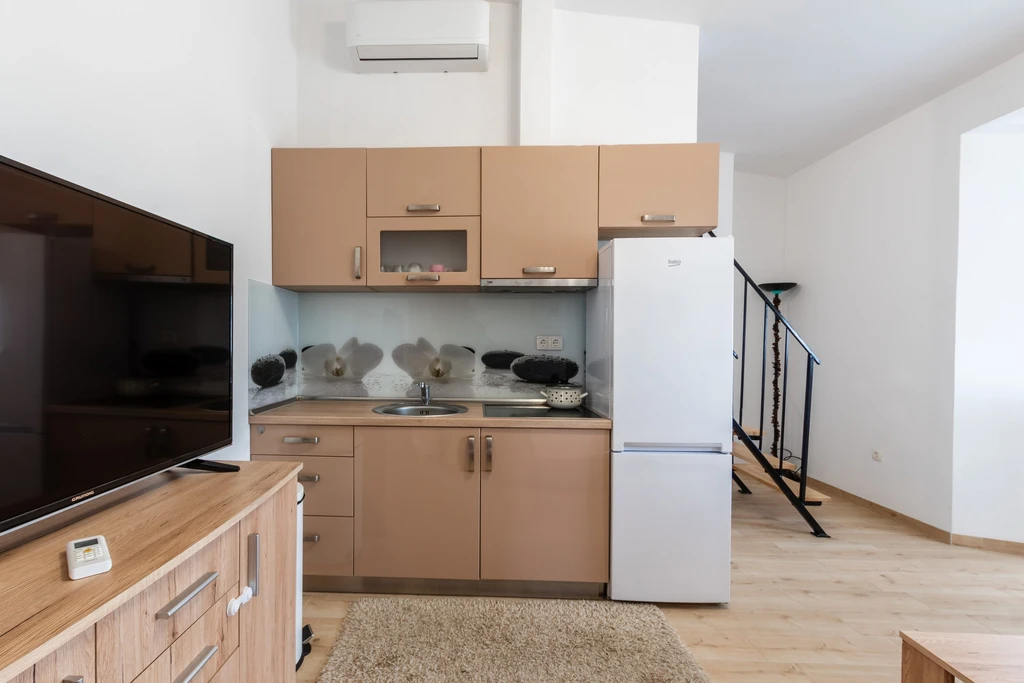 2-Bedroom Apartment for 4 in Vir, Croatia