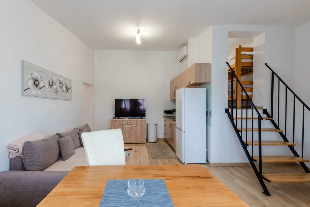 2-Bedroom Apartment for 4 in Vir, Croatia