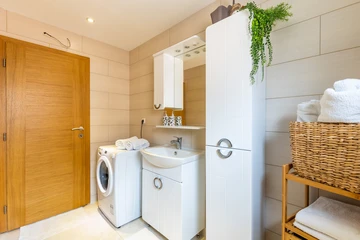 2-Bedroom Apartment for 4 in Vir, Croatia