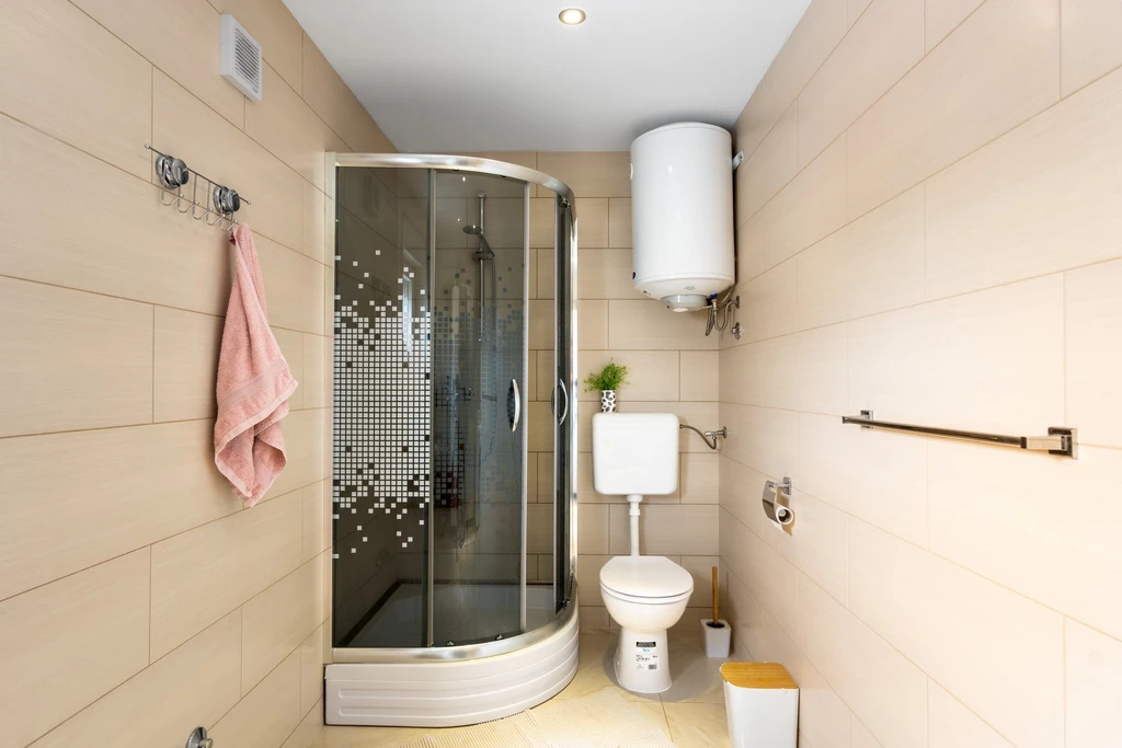 2-Bedroom Apartment for 4 in Vir, Croatia