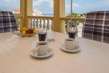 Apartment in Vir for 4 Guests with Partial Sea View