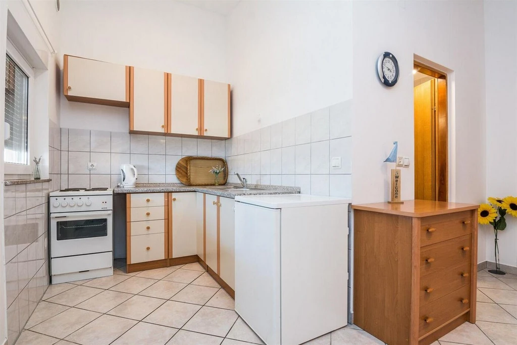 Apartment in Vir for 4 Guests with Partial Sea View