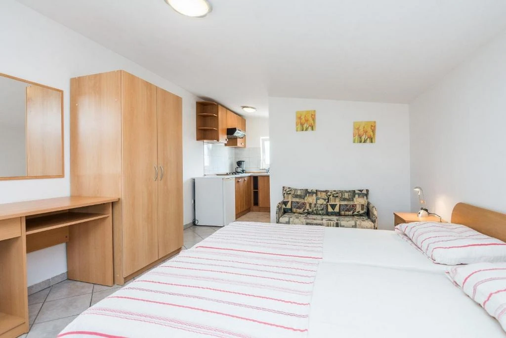 Studio Apartment for 2 in Vir, Croatia