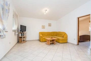 Apartment in Vir for 4 Guests with Partial Sea View