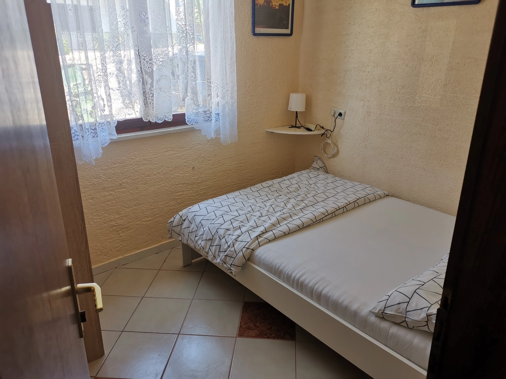 Ground-Floor 2-Bedroom Apartment in Kraljevica