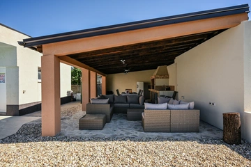 3-Bedroom Villa in Hreljin for Up to 6 Guests