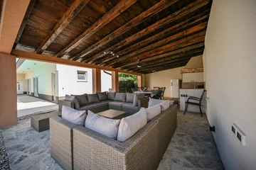 3-Bedroom Villa in Hreljin for Up to 6 Guests