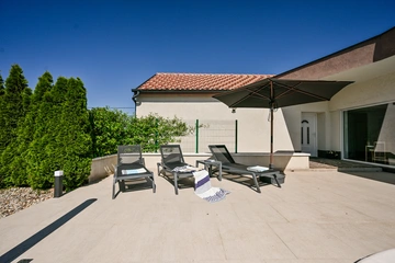 3-Bedroom Villa in Hreljin for Up to 6 Guests