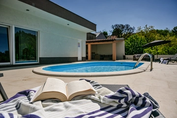 3-Bedroom Villa in Hreljin for Up to 6 Guests